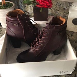 Wine boots 8.5 never used purchased at Macy’s.